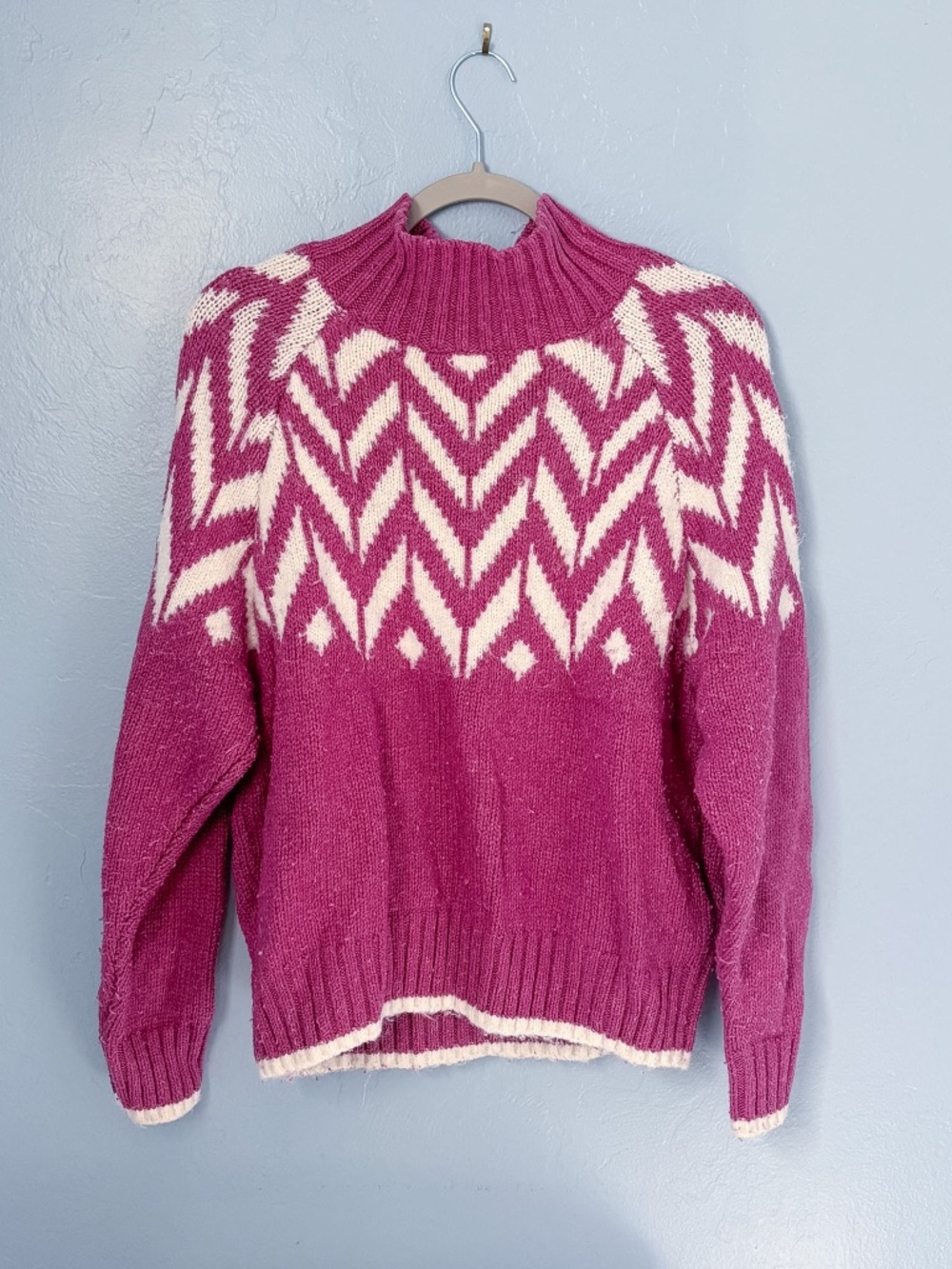 Patterned Sweater - Picture 4 of 4